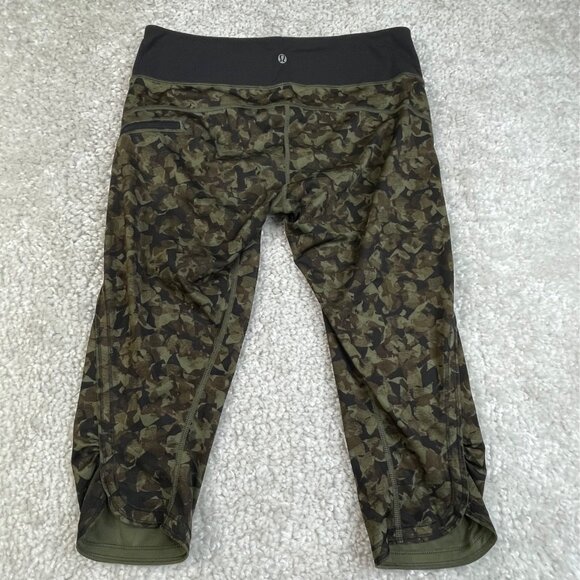 Lululemon Run Top Speed Crop Legging Green Camo Womens 8 - Picture 2 of 9